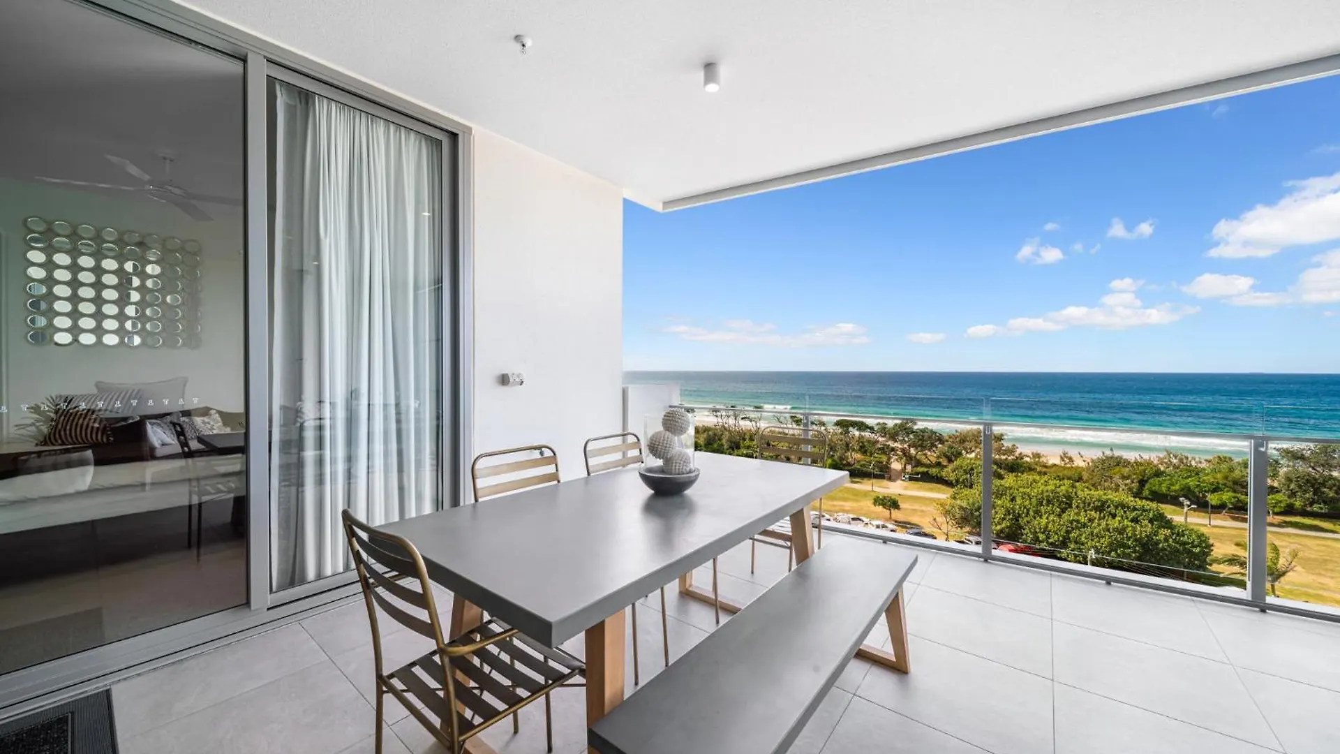 Maroochydore Rise On Sixth Apartment